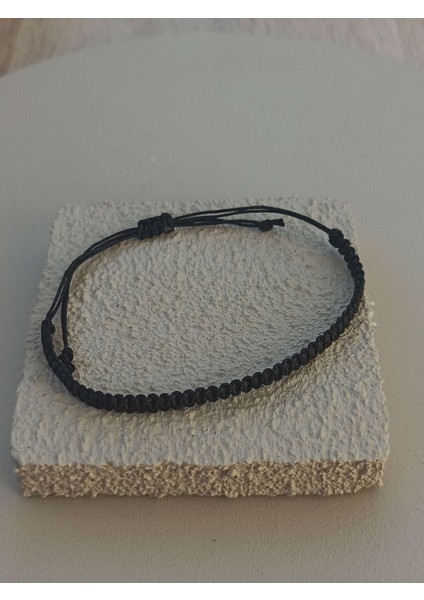 El yapımı siyah makrome bileklik, suya dayanıklı ve ayarlanabilir tasarım fiyatları