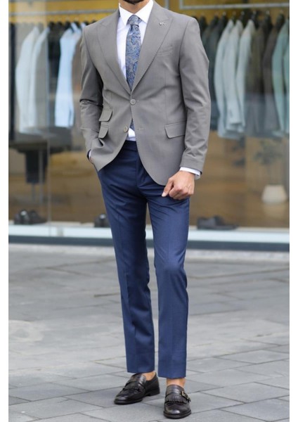 Günlük ve Ofis Giyimi İçin Mükemmel Erkek Slim Fit Ceket - KAV5031W