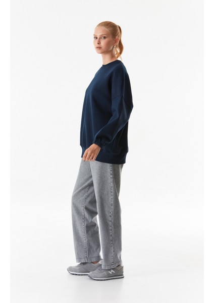 Basic Bisiklet Yaka Sweatshirt fırsatları