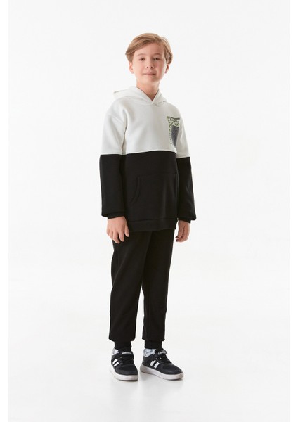 Baskılı Kanguru Cepli Kapüşonlu Erkek Çocuk Sweatshirt