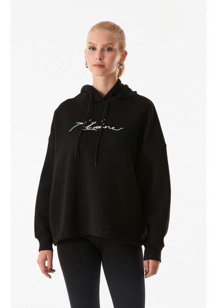 Yazı Nakışlı Beli Lastikli Kapüşonlu Sweatshirt fırsatları
