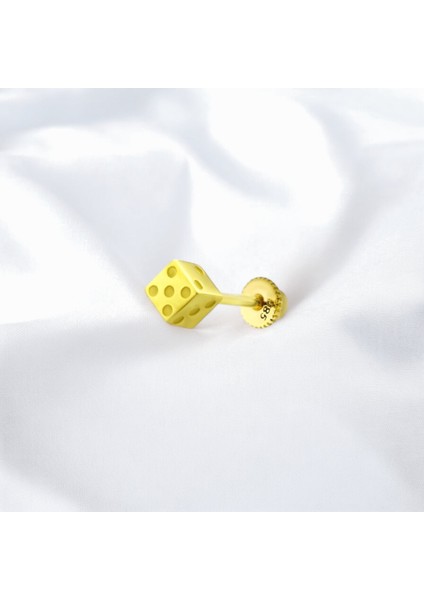Altın Zar Helix Piercing