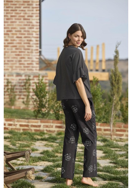 Kadın Çizgi ve Kedi Desenli ve Basklılı "sweet Dreams" Pijama Takımı 24126