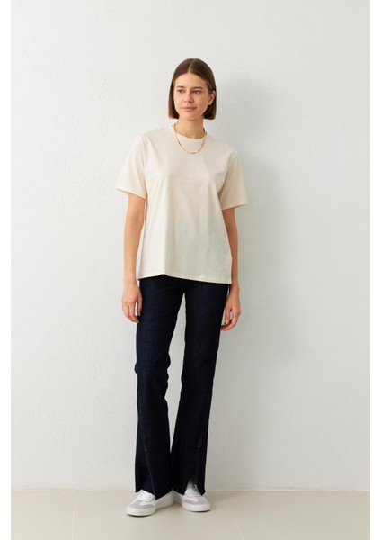Krem Bisiklet Yaka Düz T-Shirt