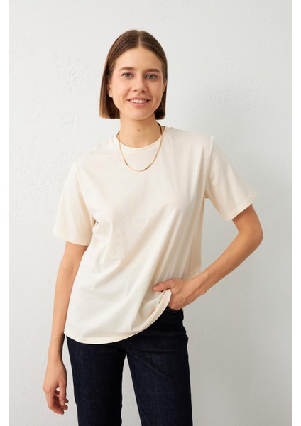 Krem Bisiklet Yaka Düz T-Shirt modelleri