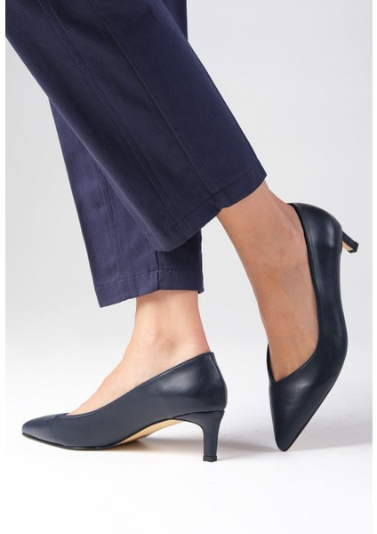 Livia Lacivert Renk Sivri Burunlu Kadın Topuklu Ayakkabı modelleri