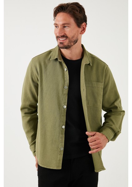 Pamuklu Tek Cepli Regular Fit Gömlek Erkek Gömlek CF25W129140 fırsatları