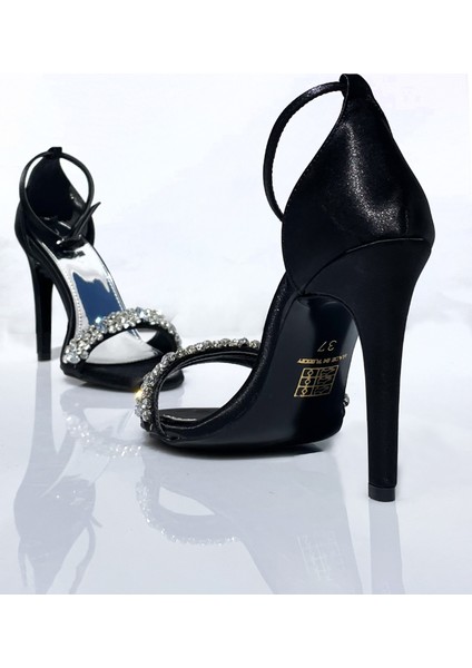 Saten Taş Detaylı Tek Bant Abiye Ayakkabı fırsatları