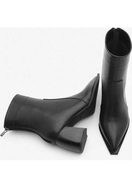 Kadın Sivri Burun Arkadan Fermuarlı Topuklu Bot Erves Siyah