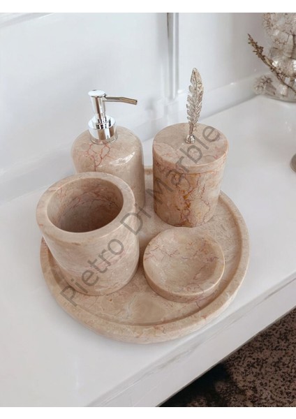 Bej Mermer Klasik Model 5 Parça Gümüş Renk Kuş Tüyü Aksesuarlı Banyo Seti