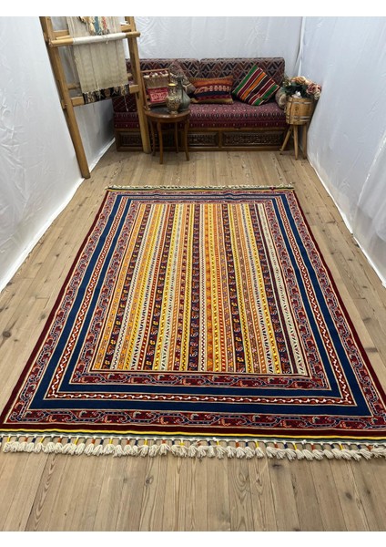 El Dokuma Sivas Halı 165 x 234