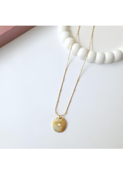 Çelik Gold Yuvarlak Antik Kadın Kolye