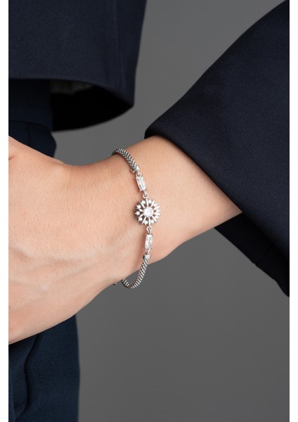 925 Ayar Gümüş Bagetli Çiçek Bileklik modelleri