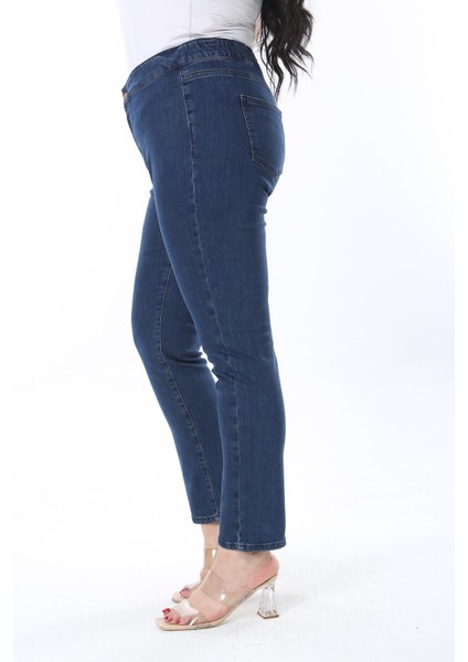 Kadın Büyük Beden Lacivert Arka Bel Lastikli 2 Cepli Likralı Kot Pantolon 65N38274 fırsatları