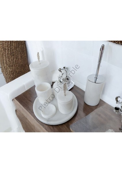 Beyaz Mermer Klasik Model 7 Parça Gümüş Renk Kuş Tüyü Aksesuarlı Banyo Seti