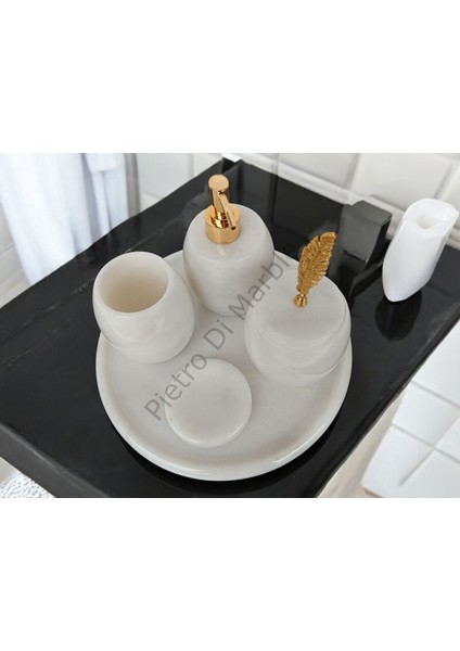 Beyaz Mermer Oval Model 5 Parça Gold Renk Kuş Tüyü Aksesuarlı Banyo Seti