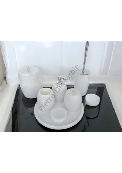 Beyaz Mermer Oval Model 7 Parça Gümüş Renk Düğme Aksesuarlı Banyo Seti modelleri