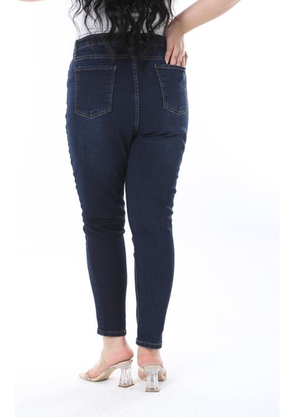 Kadın Büyük Beden Lacivert Dar Paça 5 Cepli Likralı Kot Pantolon 65N38275 fırsatları