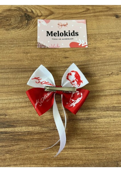 2 Adet Klipsli Kırmızı Beyaz 29 Ekim Tokası fiyatları