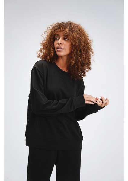 Kadın Timeless Oversize Siyah Sweatshirt