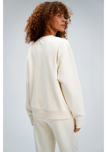 Kadın Timeless Oversize Krem Sweatshirt