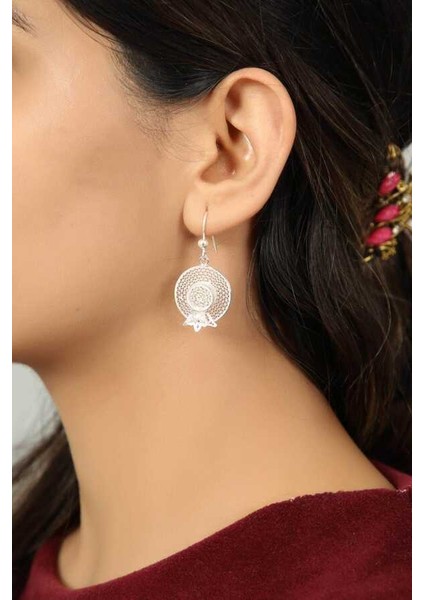 Kadın Beyaz Şapka Model Telkari Gümüş Küpe 2020112 fiyatları