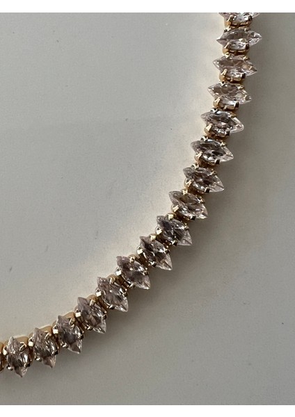 Asansörlü Minimal Sade Taşlı Gold Bileklik