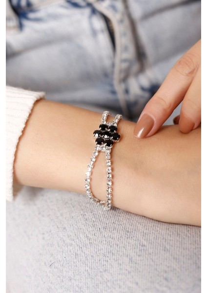 Siyah taşlı gümüş kaplama çiçek bileklik, şık ve zarif tasarım, ayar 8.