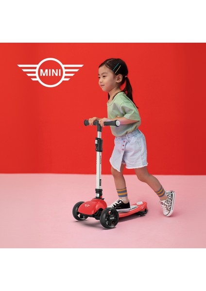 Lisanslı 3 Tekerlekli Katlanabilir Ayarlanabilir Işıklı 50 kg Taşıma Kapasiteli Scooter Kırmızı