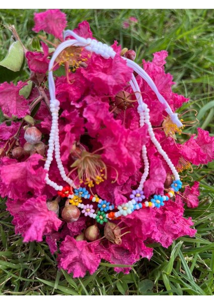 Beyaz örme ip bileklik, şık ve hafif takı, boncuk taşlı, cam malzeme modelleri