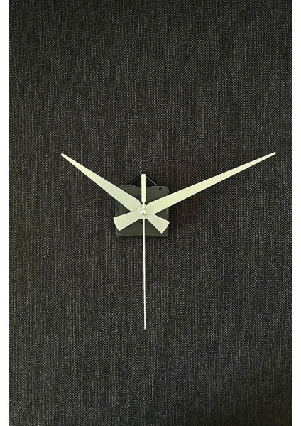 Duvar Saati Mekanizması Göbeği, Akrep Yelkovan Saniye, Akar, Askılı, 14 Mm Şaft, Yüksek Tork, Gümüş modelleri