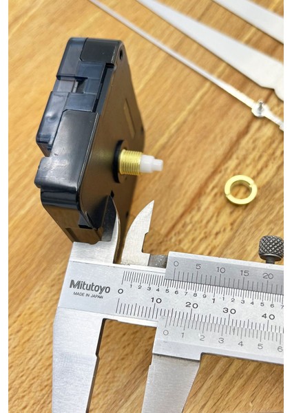 Duvar Saati Mekanizması Göbeği, Akrep Yelkovan Saniye, Akar, Askılı, 14 Mm Şaft, Yüksek Tork, Gümüş fırsatları