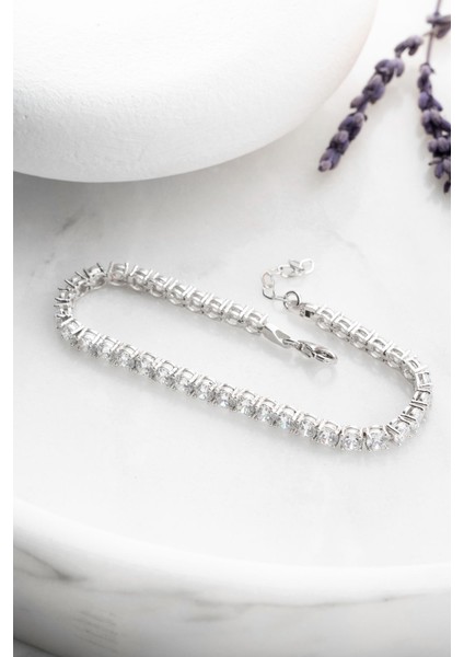 925 Ayar Gümüş Taşlı Yuvarlak Suyolu Bileklik Beyaz Renk fırsatları