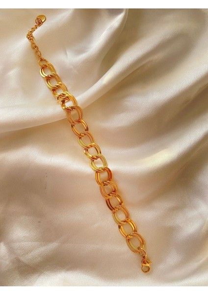 Altın renkli 316L çelik şık bileklik, sade ve dayanıklı tasarım