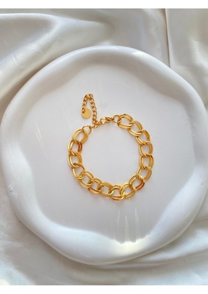 Altın renkli 316L çelik şık bileklik, sade ve dayanıklı tasarım modelleri