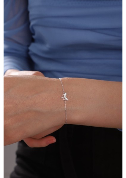 925 Ayar Gümüş Zincirli Beyaz Taşlı Zarif Yusufçuk Bileklik fiyatları