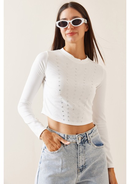 Beyaz Bisiklet Yaka Taşlı Crop Bluz 5YXK2-48936-01