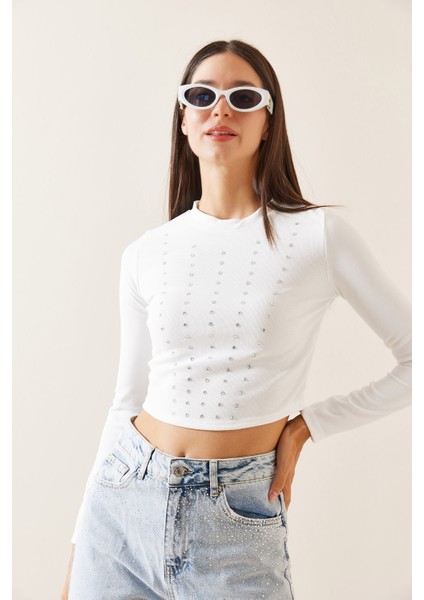 Beyaz Bisiklet Yaka Taşlı Crop Bluz 5YXK2-48936-01 fiyatları
