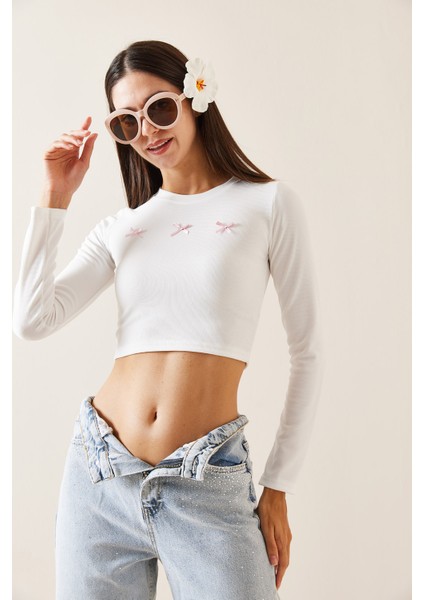 Beyaz Bisiklet Yaka Kurdele Detaylı Crop Bluz 5YXK2-48922-01 modelleri