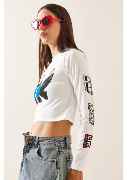 Beyaz Bisiklet Yaka Baskılı Crop Bluz 5YXK2-48924-01 fırsatları