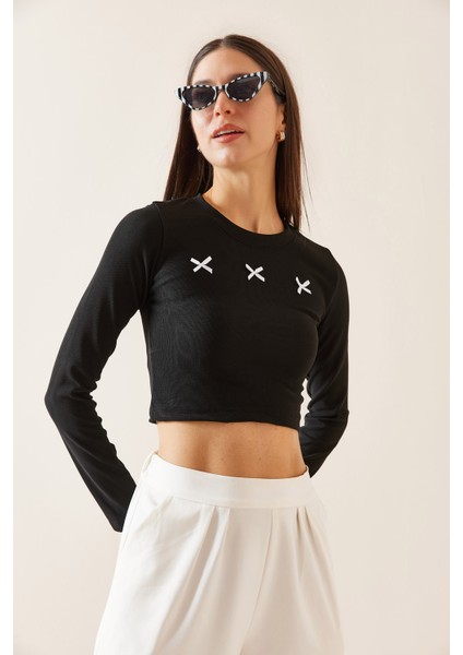 Siyah Bisiklet Yaka Kurdele Detaylı Crop Bluz 5YXK2-48922-02 modelleri
