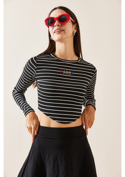 Siyah Bisiklet Yaka Çizgili Crop Bluz 5YXK2-48930-02 fiyatları