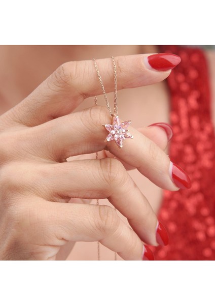925 Ayar Pembe Zirkon Lotus Gümüş Kolye, şık ve zarif tasarım