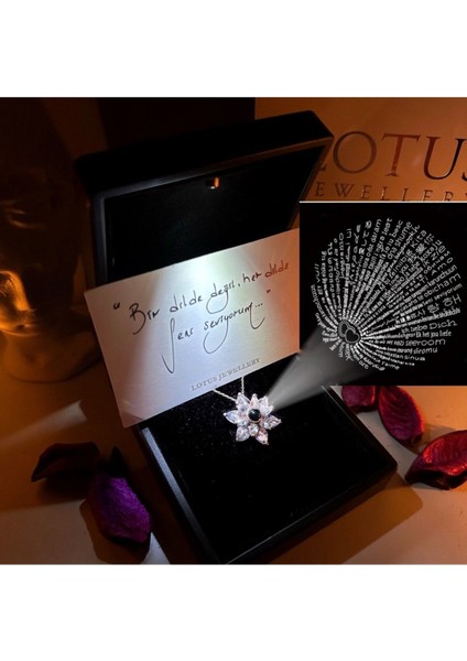 100 Dilde Sevgi Yazılı Rose Gold Kolye ve Işıklı Kutusu, 925 Ayar Gümüş