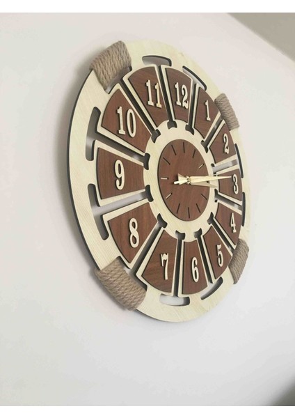 Kahverengi Hasır Detaylı Ahşap Duvar Saati
