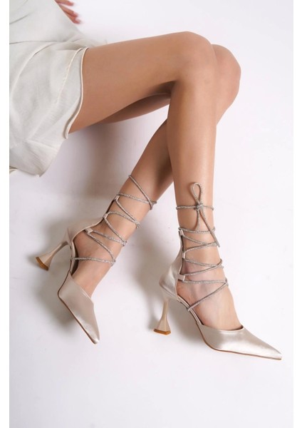 Blomy Bej Saten Topuklu Ayakkabı modelleri