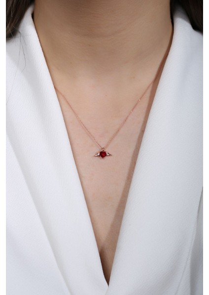 925 Ayar Rose Kaplamalı Kırmızı Kalp Taşlı Melek Kanatlı Gümüş Kolye