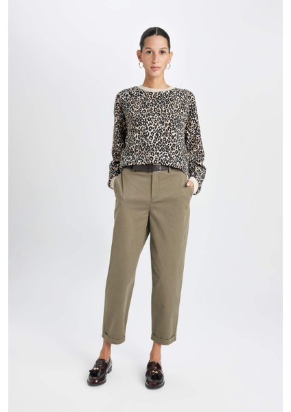 Boxy Fit Bisiklet Yaka Leopar Desenli Kalın Sweatshirt D8722AX24WN fiyatları