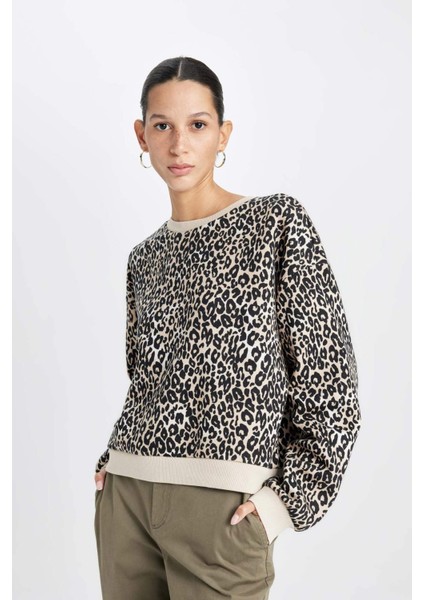 Boxy Fit Bisiklet Yaka Leopar Desenli Kalın Sweatshirt D8722AX24WN fırsatları