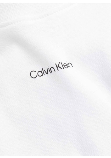 Yuvarlak Yaka Baskılı Beyaz Kadın T-Shirt Nano Logo Regular T-Shırt modelleri
